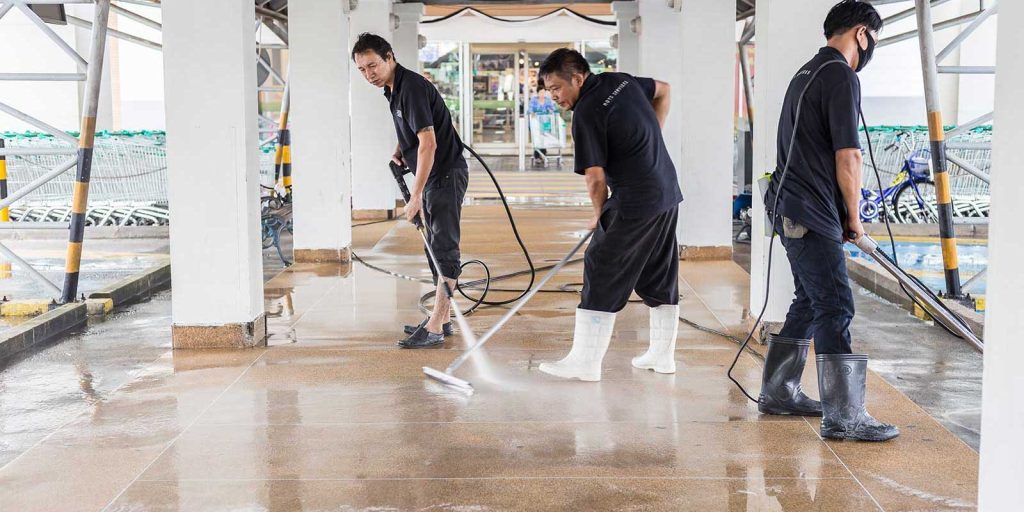 Power Washing for Commercial Properties: A Clean Business is a Profitable Business
