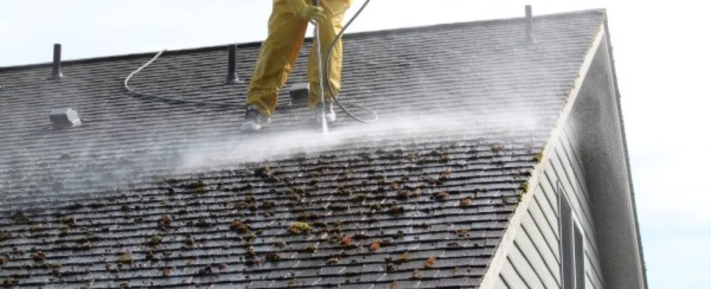 Power Washing Your Roof: What Homeowners Need to Know First