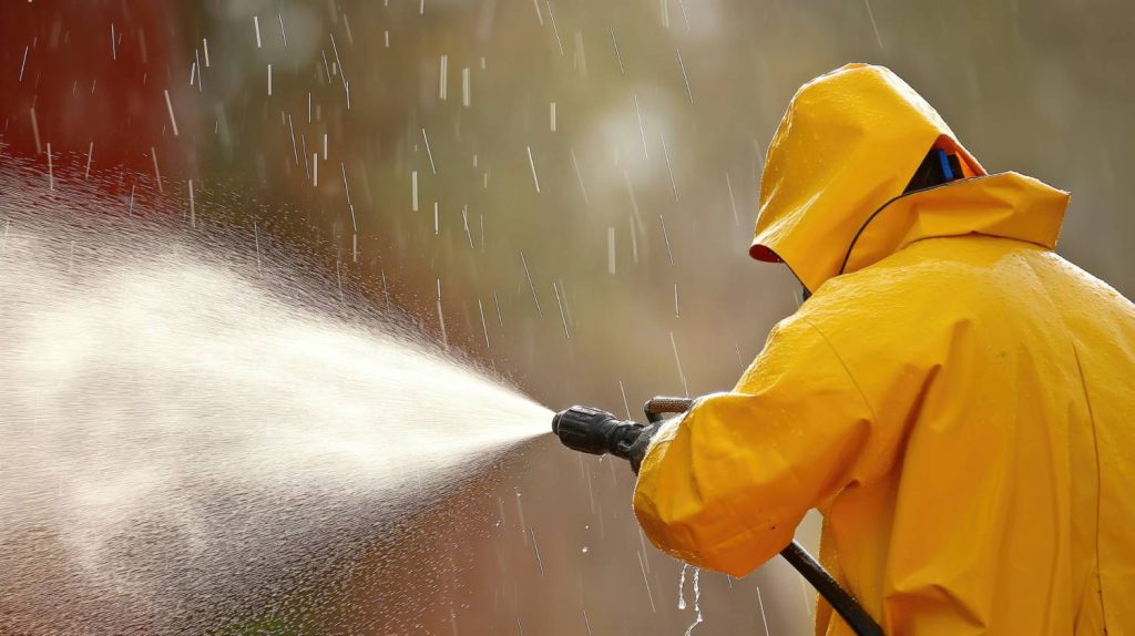 Why Rainy Season Power Washing Can Be Dangerous to the Environment