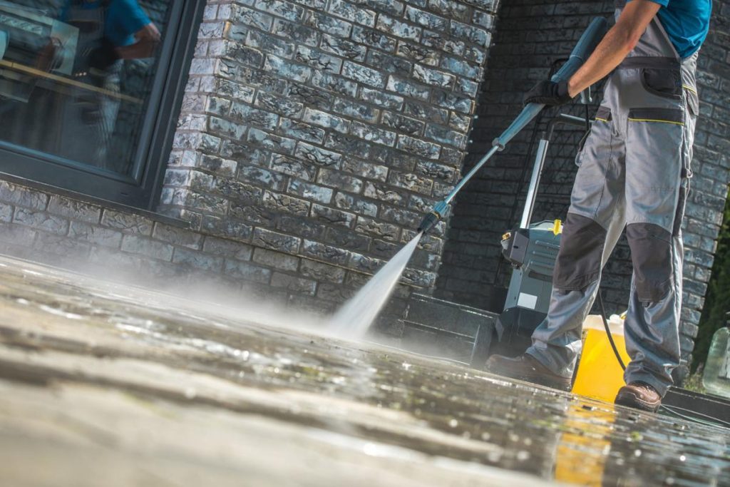 Commercial Power Washing: Why Businesses Can’t Afford to Skip It