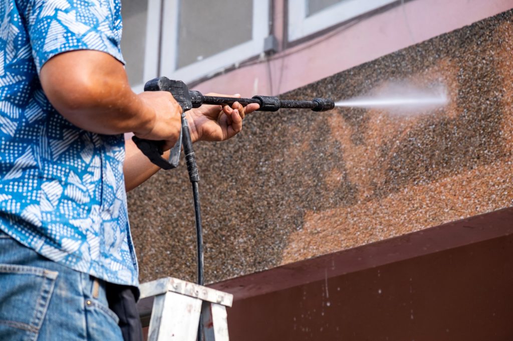 The Ultimate Beginner’s Guide to Power Washing Your Home