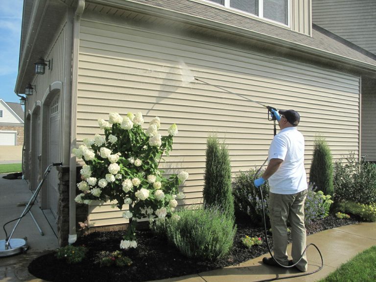 Hiring A Professional Pressure Washer