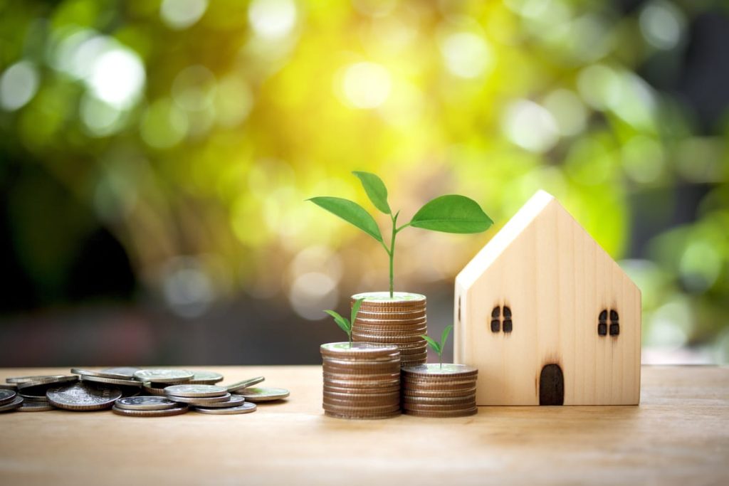 How Power Washing Impacts Property Value Before Selling