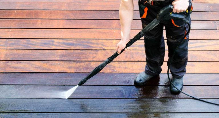 Hiring a Power Washer That’s Certified