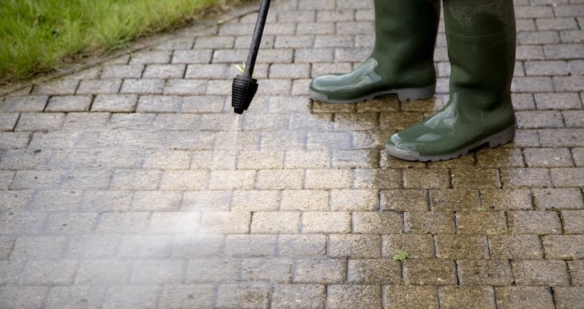 Sidewalk-Power-Washing