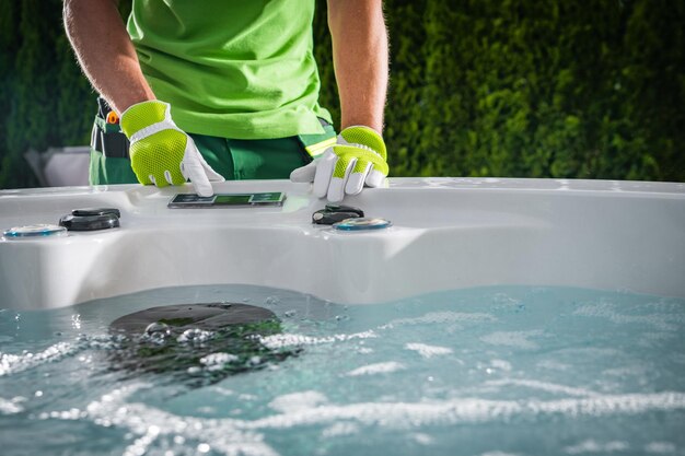 hot tub cleaning