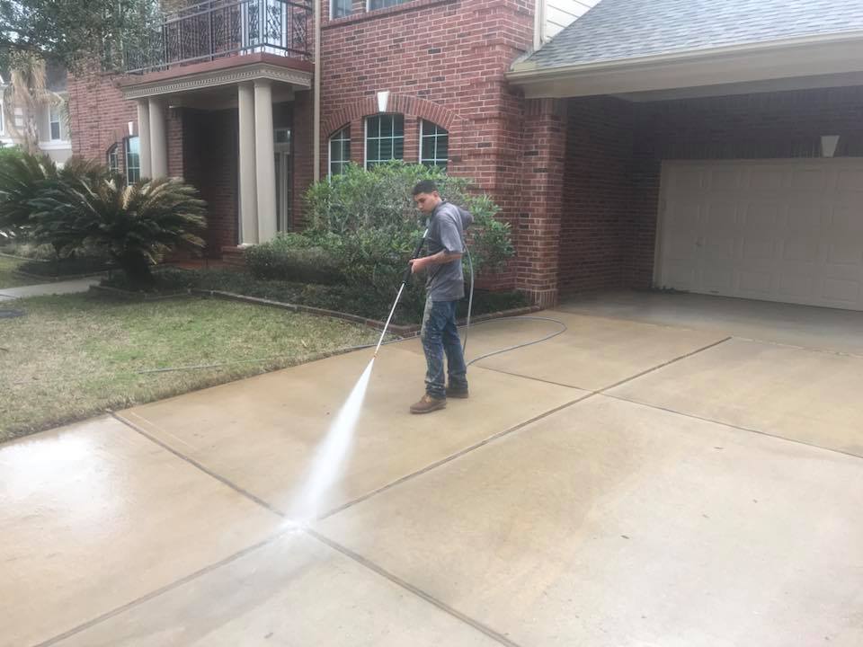 power washing driveway