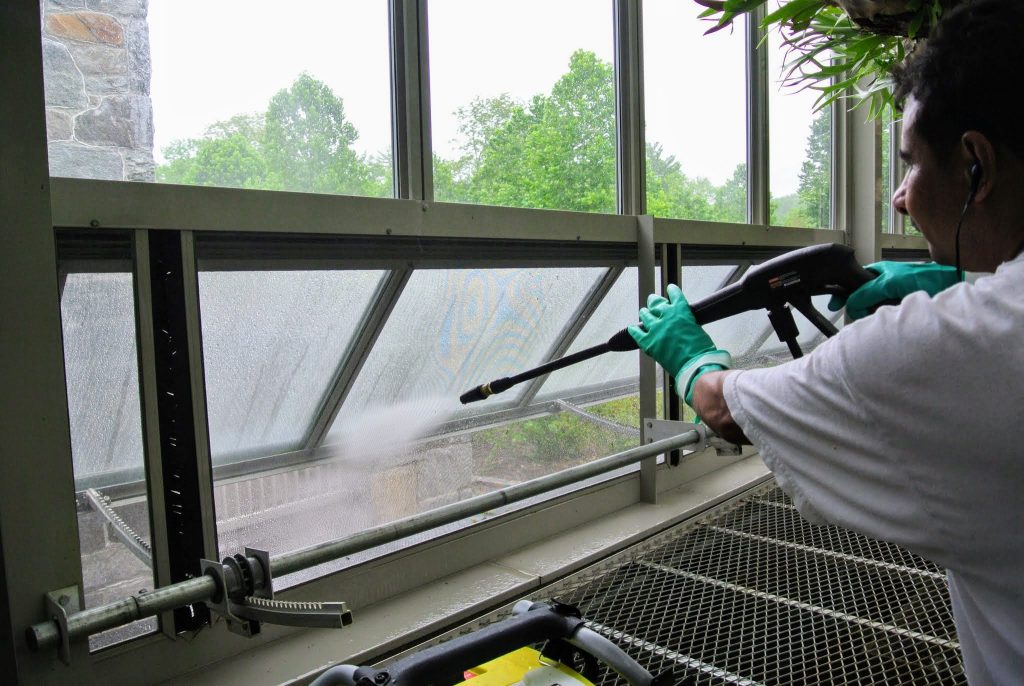 power washing greenhouses