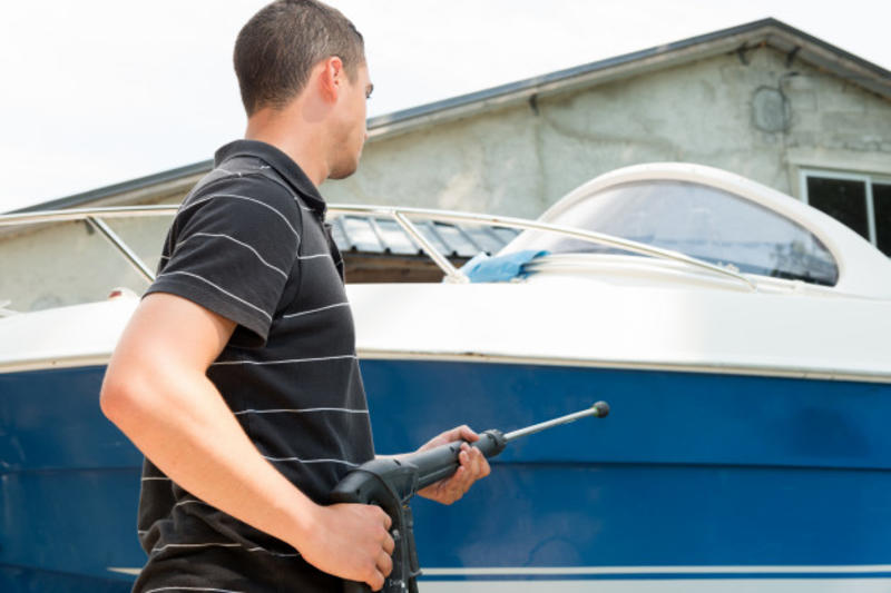 pressure washing boat