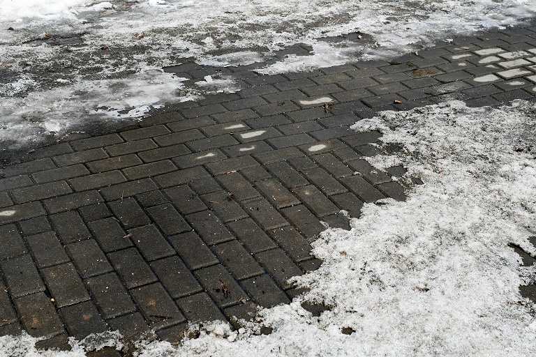 pressure washing ice melt