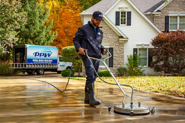 professional power washer service
