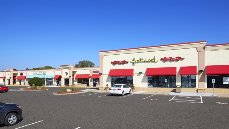 shopping plaza