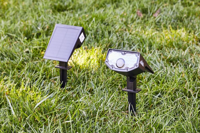 solar powered outdoor lights