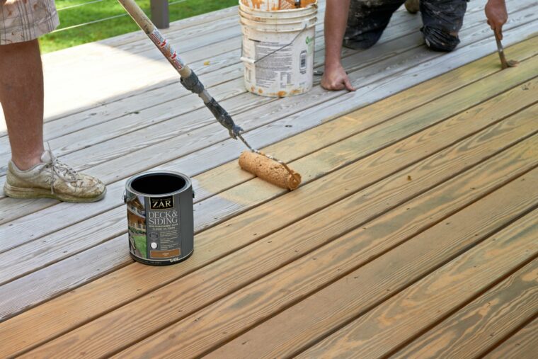 stain a deck