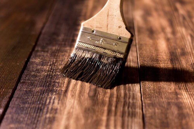 stain a surface