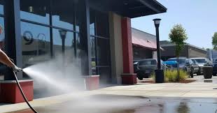 strip mall power washing